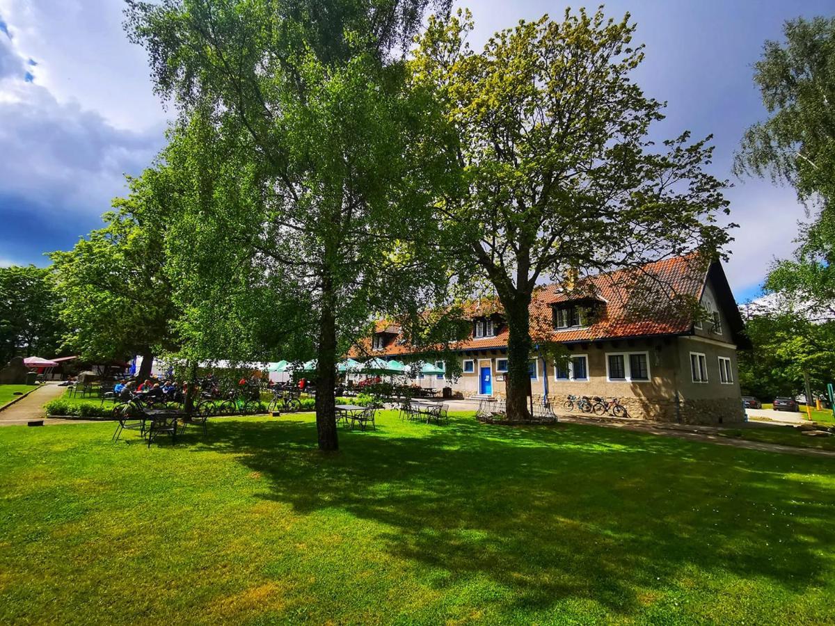 Penzion Landstejnsky Dvur Slavonice Buitenkant foto