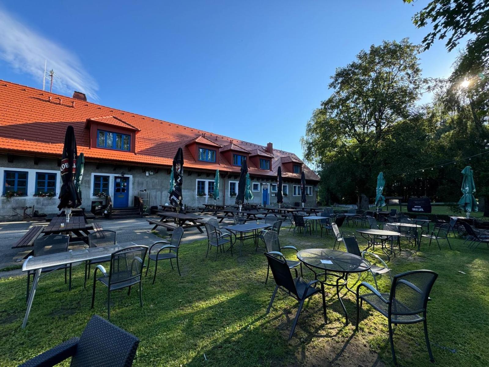 Penzion Landstejnsky Dvur Slavonice Buitenkant foto