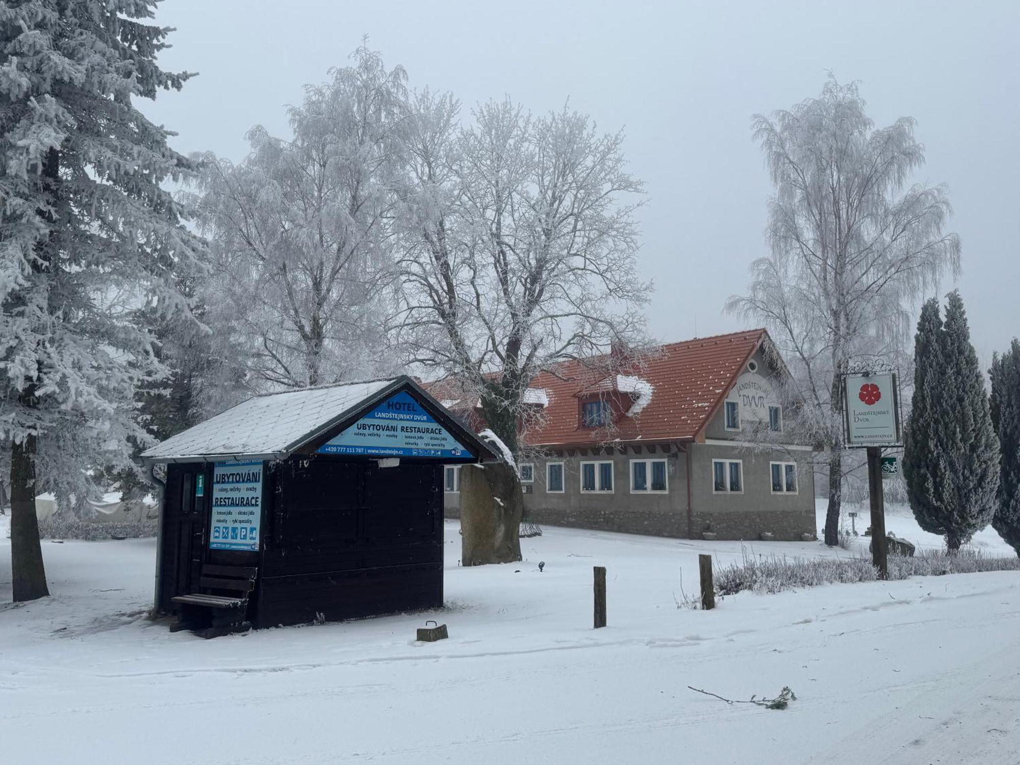 Penzion Landstejnsky Dvur Slavonice Buitenkant foto